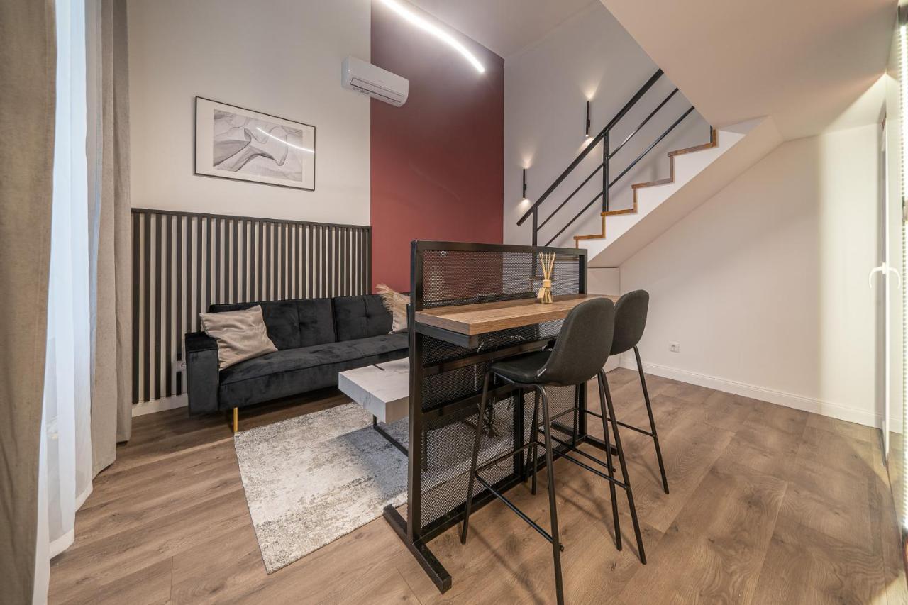 D37 - Dohany Street Urban - Location By Bqa Apartamento