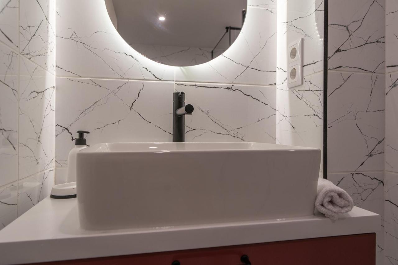 D37 - Dohany Street Urban - Location By Bqa Apartamento
